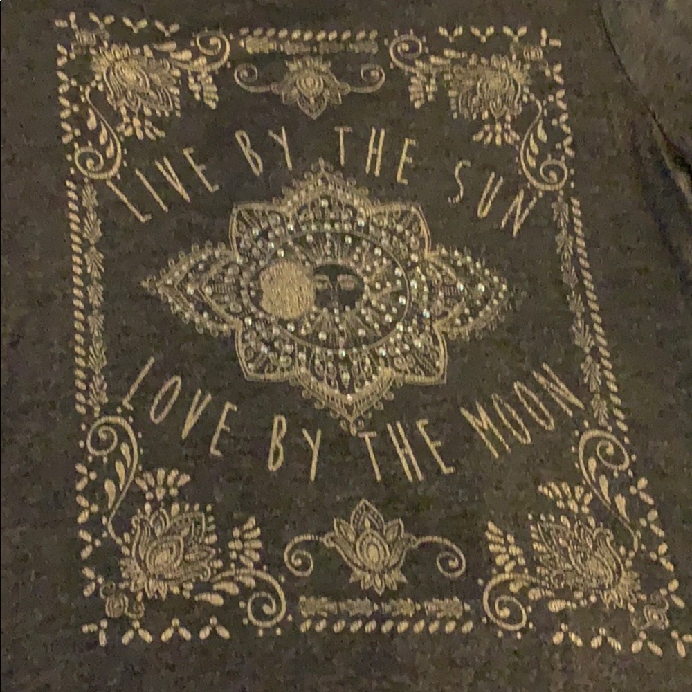 Top with back lace detail